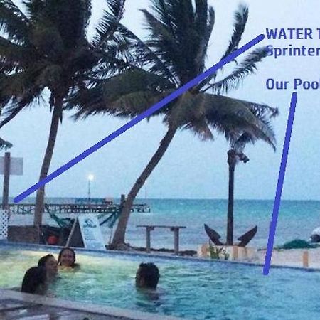 Beach Club Budget Rooms At Popeyes Caye Caulker Esterno foto
